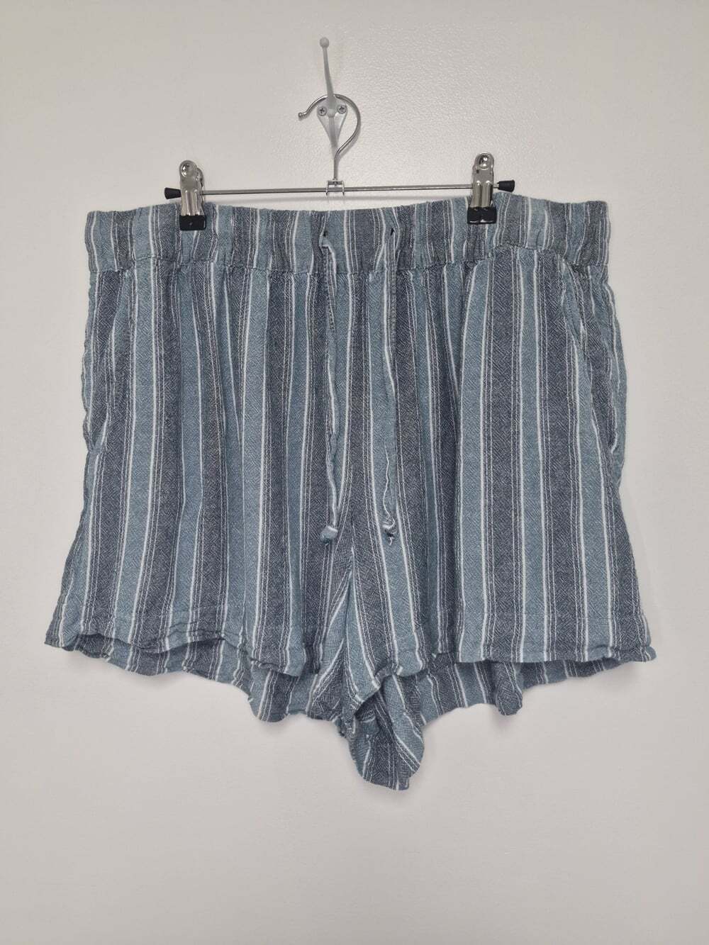 DIP Linen Blend Elastic Waist Pull On Striped Casual Shorts sz XL